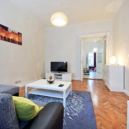 Apartment Italska One Prague